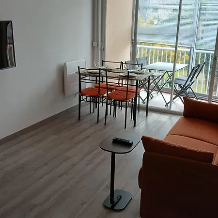Cozy, Terrasse, Parking, A 2 Pas D'ici Saint-Raphaël