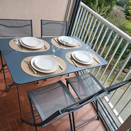 Cozy, Terrasse, Parking, A 2 Pas D'ici Daire Saint-Raphaël