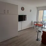 Cozy, Terrasse, Parking, à 2 Pas D'ici * Saint-Raphaël