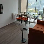 Cozy, Terrasse, Parking, à 2 Pas D'ici Saint-Raphaël
