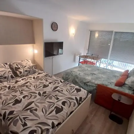 Cozy, Terrasse, Parking, à 2 Pas D'ici *